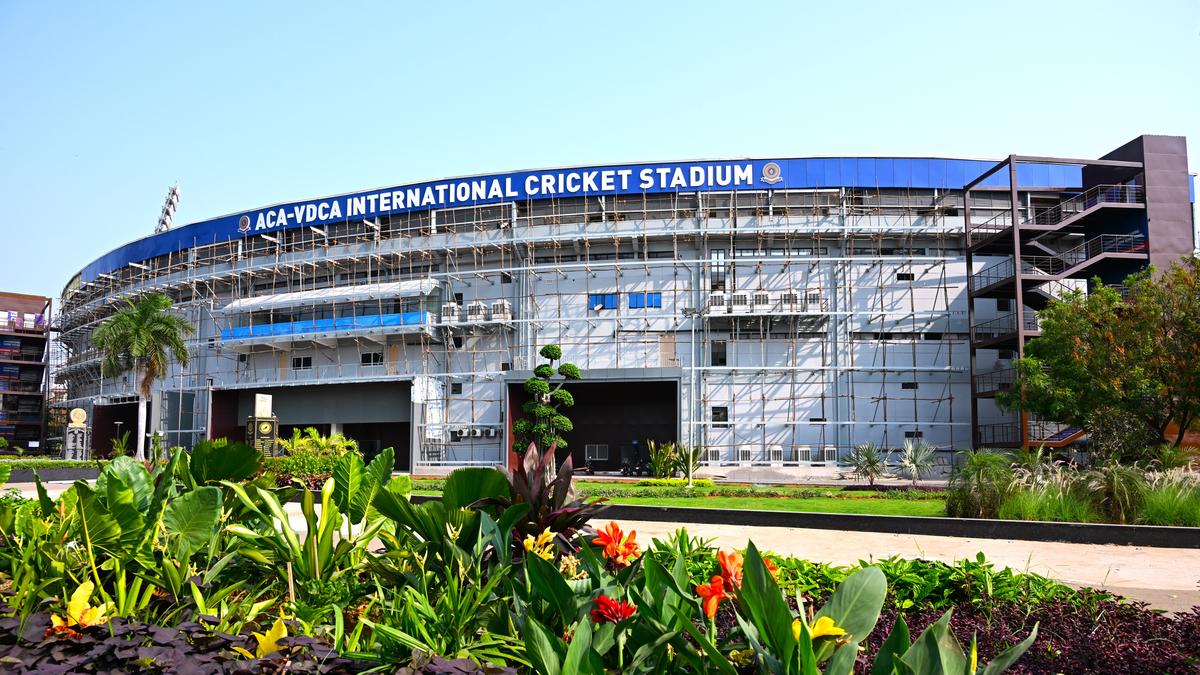 Mithali Raj, Ravi Kalpana to have stands named after them in Visakhapatnam cricket stadium